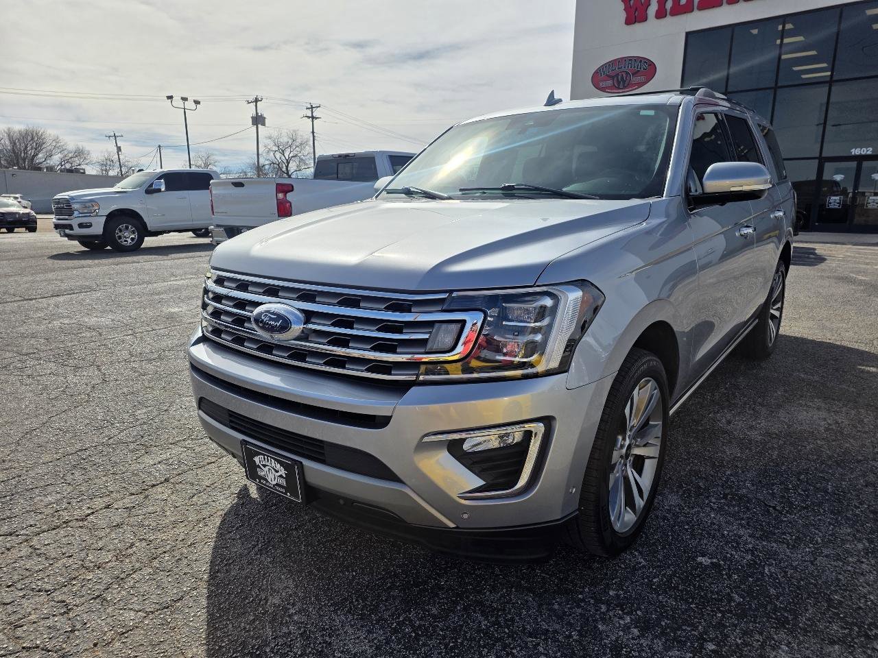 Used 2021 Ford Expedition Limited RWD image 3