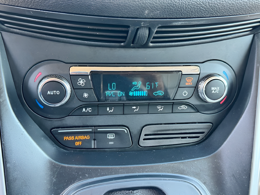 Used 2016 Ford Escape SE w/ SE Leather Comfort Package FWD image 18
