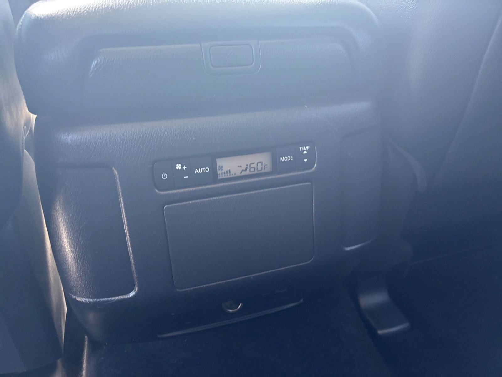 Used 2024 Nissan Armada SL AWD/4WD image 25