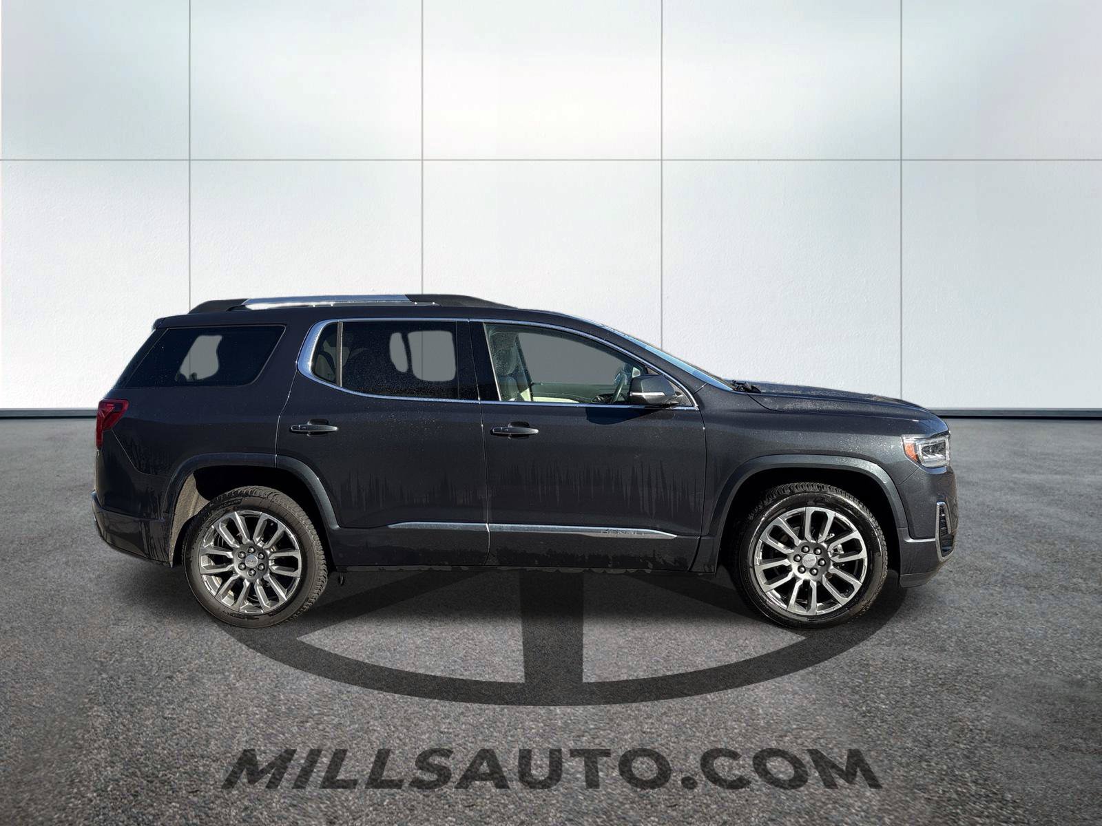 Used 2021 GMC Acadia Denali w/ Denali Ultimate Package AWD/4WD image 5
