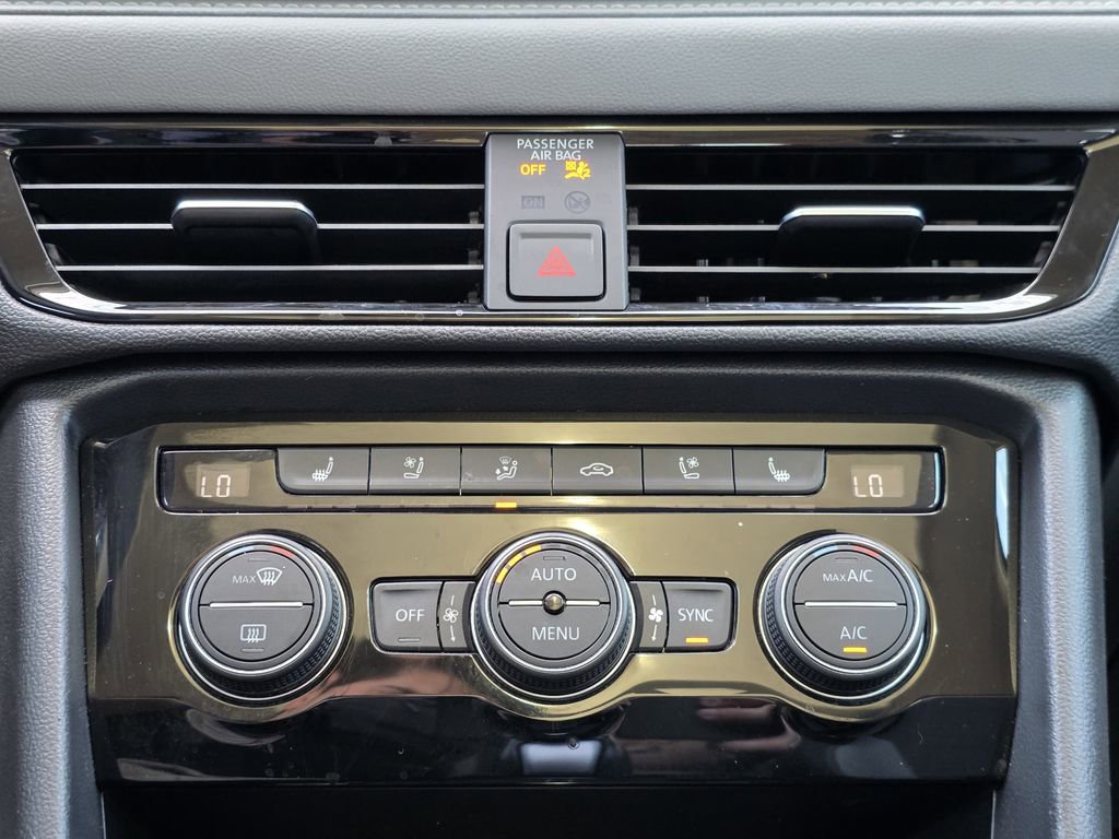 Used 2024 Volkswagen Taos SEL image 14