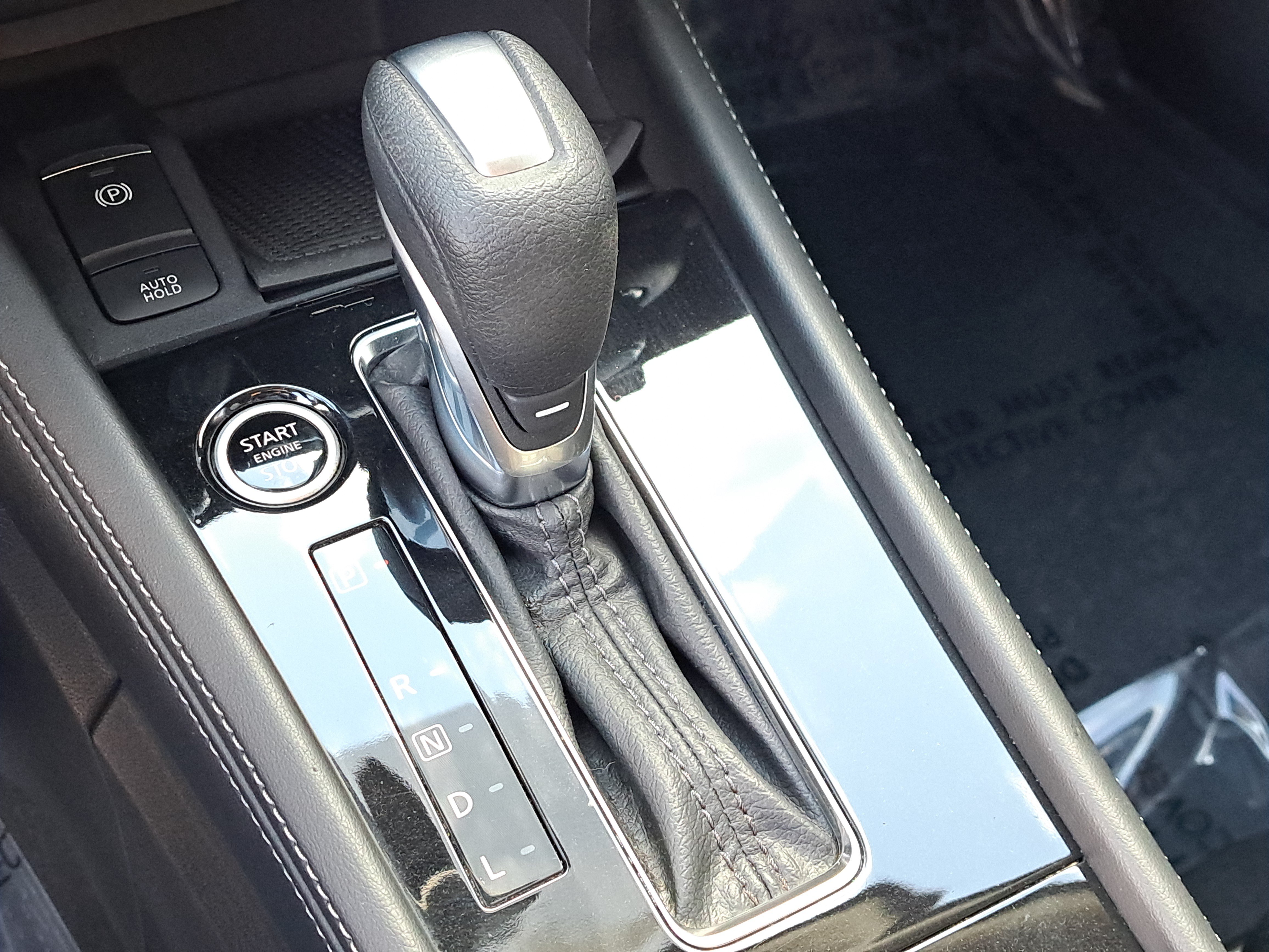 Certified 2021 Nissan Kicks SV FWD image 30