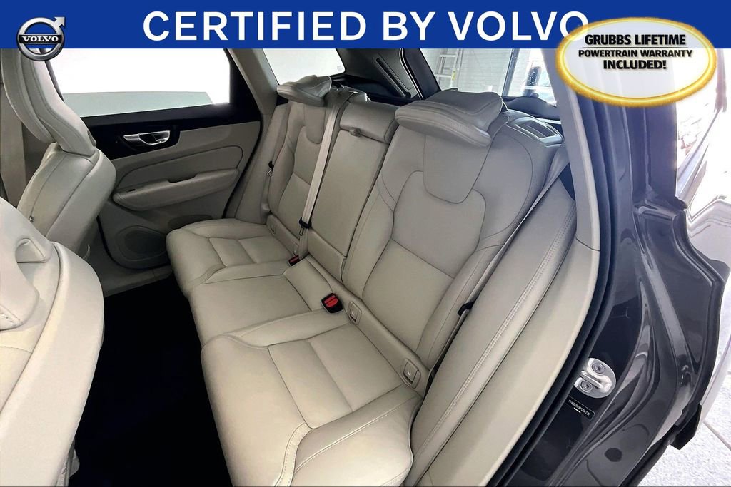 Certified 2023 Volvo XC60 B6 Ultimate w/ Protection Package Premier image 35