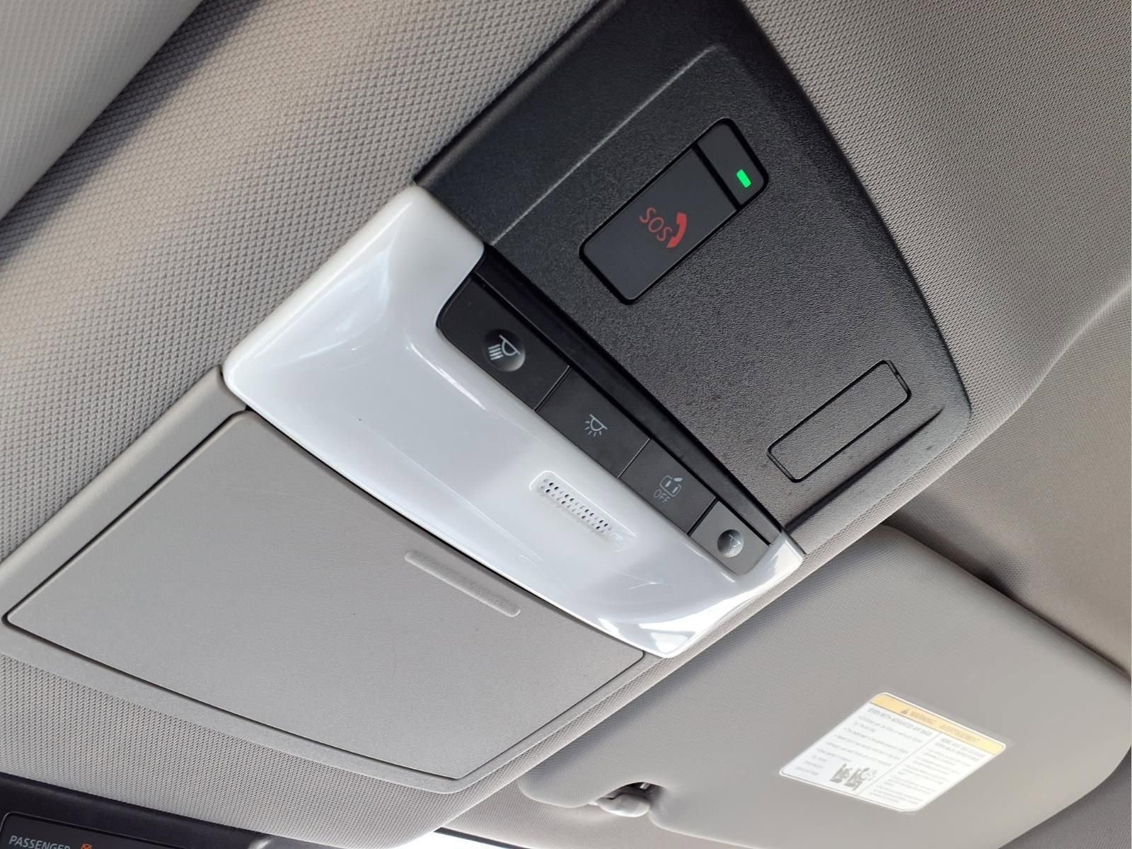 Used 2022 Nissan Rogue SV image 27