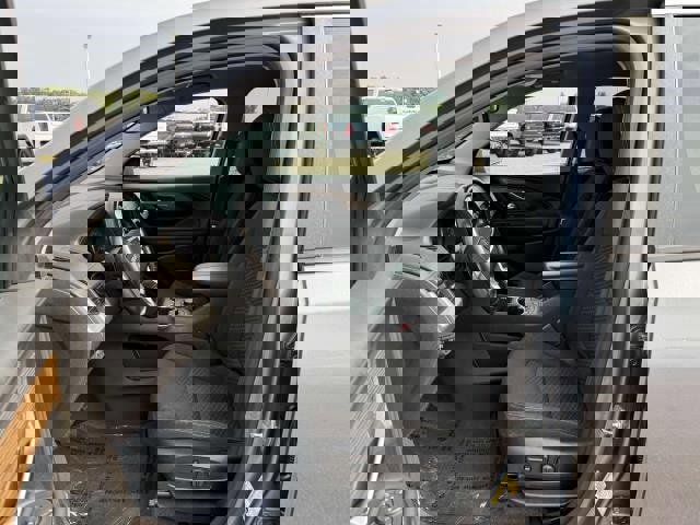 Used 2021 GMC Terrain SLE w/ Driver Convenience Package image 12