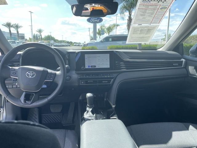Used 2025 Toyota Camry LE w/ Convenience Package image 19