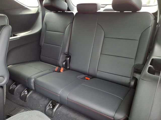 New 2026 Chevrolet Traverse Z71 w/ Enhanced Driving Package AWD/4WD image 11