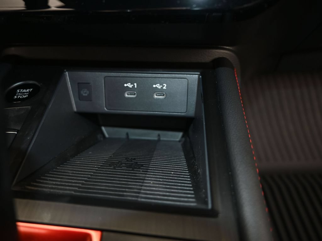 New 2026 Nissan Kicks SR FWD image 24