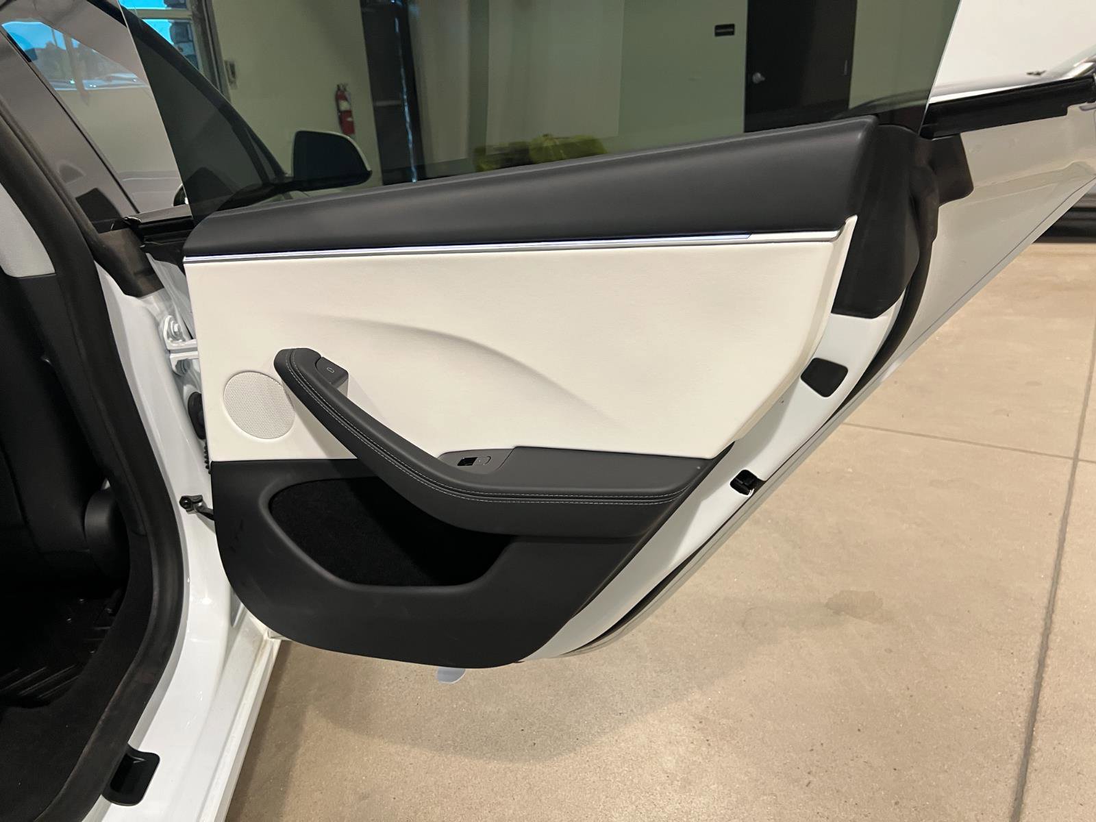 Used 2025 Tesla Model 3 Long Range image 34