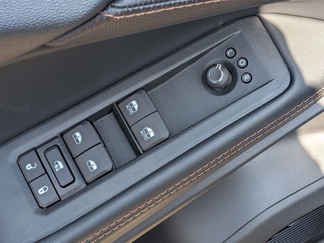 New 2026 Jeep Cherokee Overland image 23
