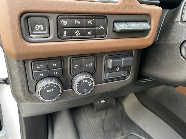 Used 2023 Chevrolet Tahoe High Country w/ Advanced Technology Package image 29