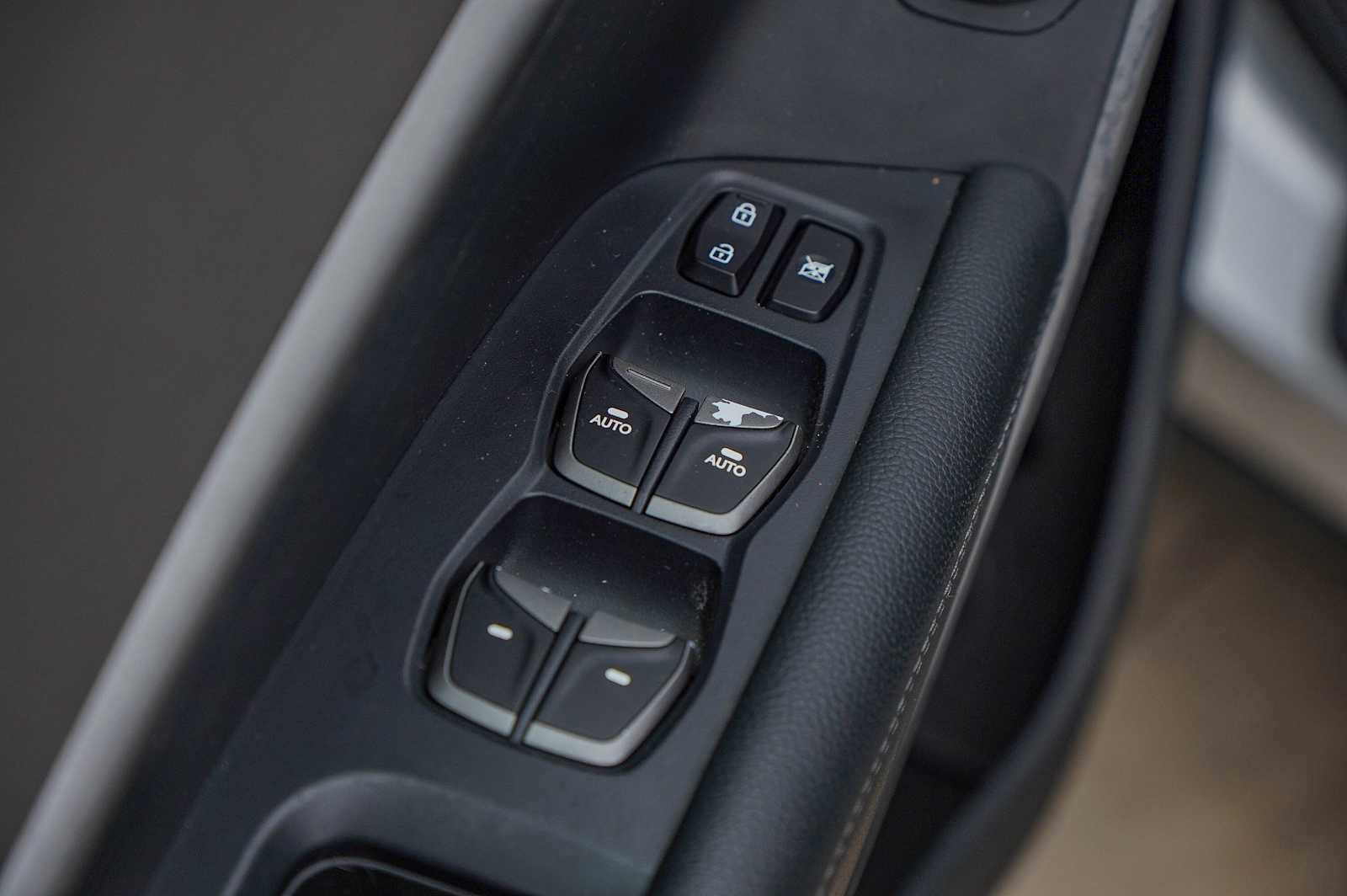 Used 2017 Hyundai Santa Fe Sport w/ Cargo Package image 24