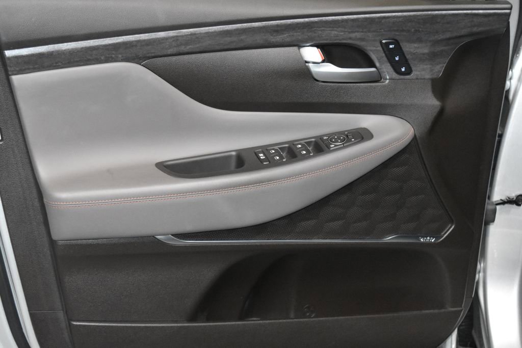 Used 2019 Hyundai Santa Fe FWD image 4