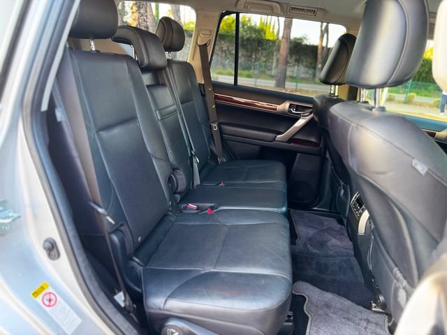 Used 2014 Lexus GX 460 w/ Premium Package AWD/4WD image 30