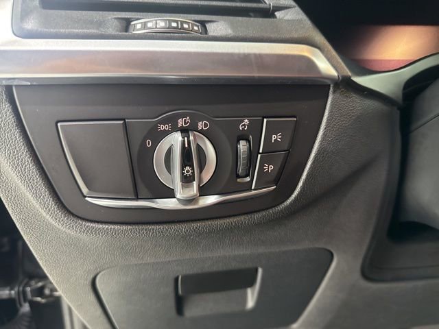 Certified 2023 BMW X4 xDrive30i w/ Convenience Package image 12