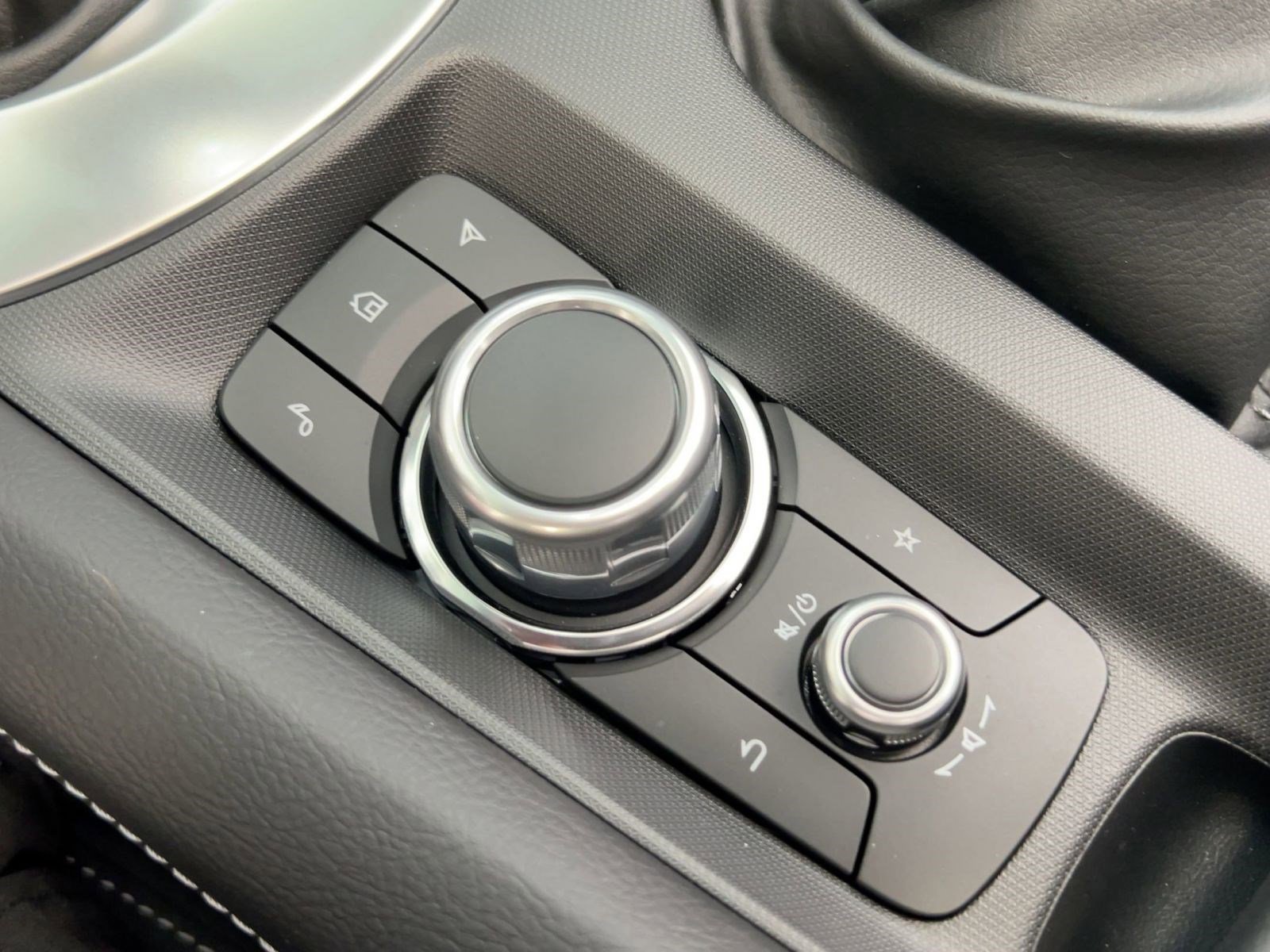 Used 2025 MAZDA MX-5 Miata Club image 17