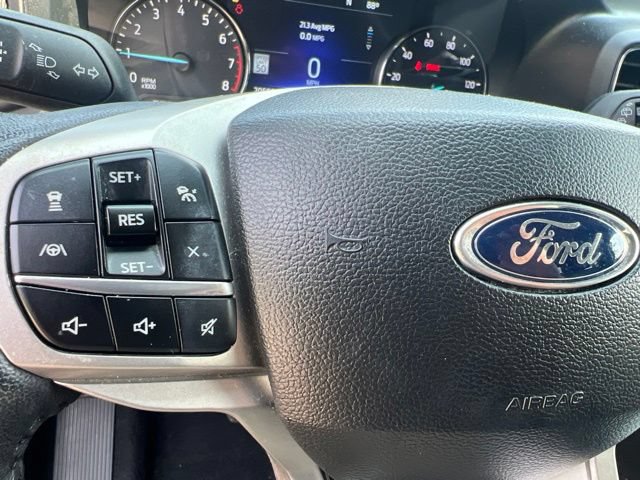 Used 2024 Ford Explorer XLT AWD/4WD image 26
