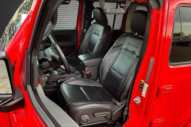 Used 2021 Jeep Wrangler Unlimited Sahara w/ Cold Weather Group AWD/4WD image 21