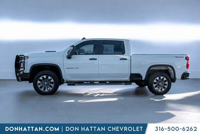 Used 2024 Chevrolet Silverado 2500 Custom w/ Custom Value Package image 2
