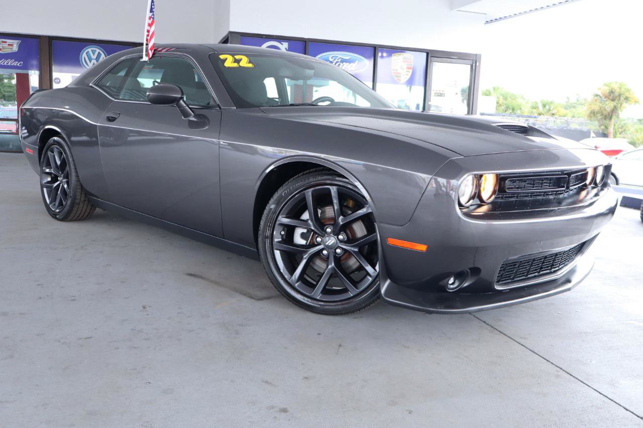 Used 2022 Dodge Challenger GT w/ Blacktop Package RWD image 3
