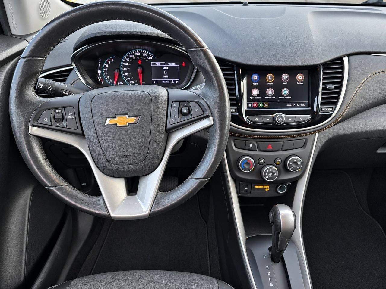 Certified 2020 Chevrolet Trax LT w/ LT Convenience Package AWD/4WD image 35