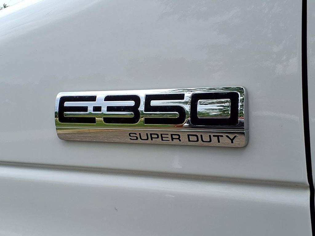 Used 2022 Ford E-350 and Econoline 350 Super Duty w/ Power Windows & Locks Group RWD image 10