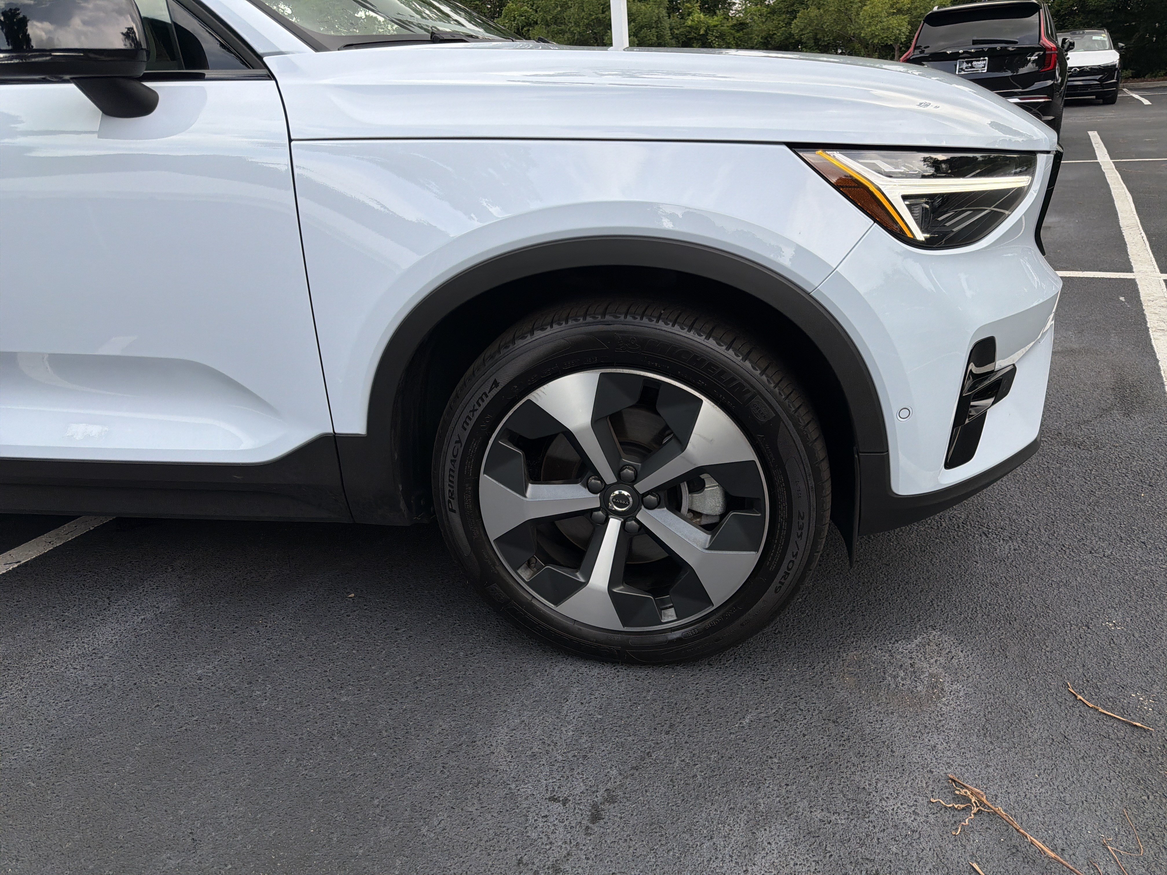 Certified 2026 Volvo XC40 B5 Plus w/ Protection Package Premier AWD/4WD image 13
