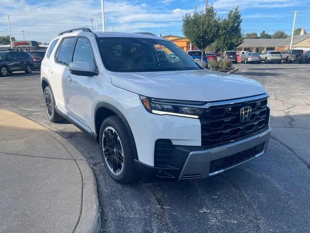 New 2026 Honda Pilot Touring image 4