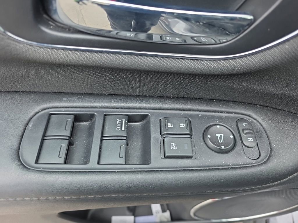 Used 2022 Honda HR-V EX image 12