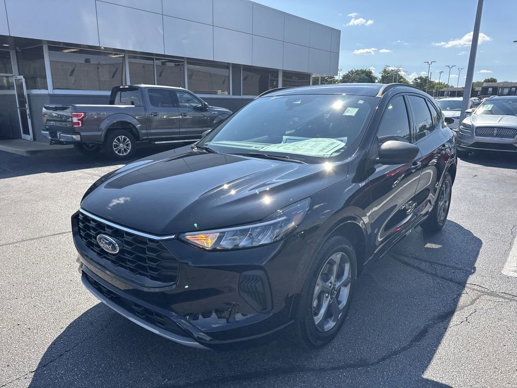 Certified 2023 Ford Escape ST-Line w/ Tech Pack #1 image 6