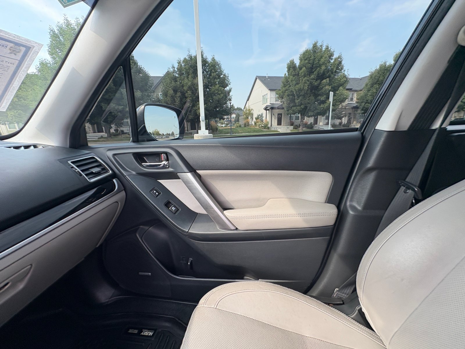 Used 2017 Subaru Forester 2.5i Limited AWD/4WD image 16