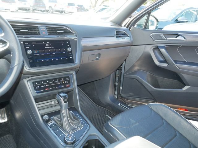 Certified 2023 Volkswagen Tiguan SEL R-Line AWD/4WD image 21