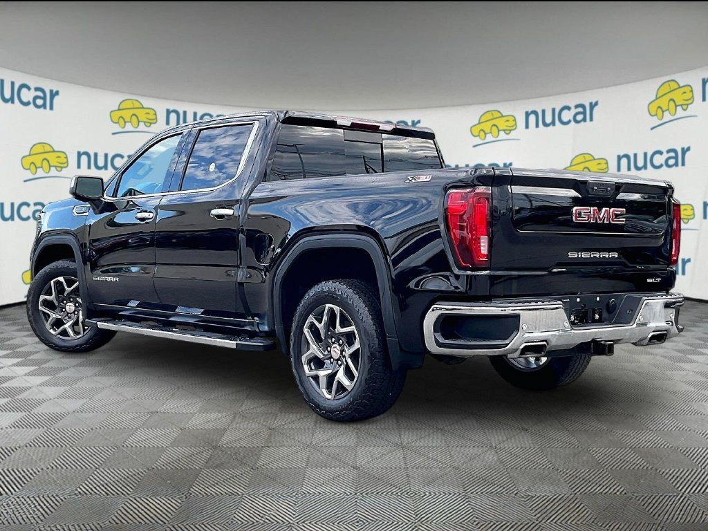Used 2023 GMC Sierra 1500 SLT w/ SLT Premium Package AWD/4WD image 4