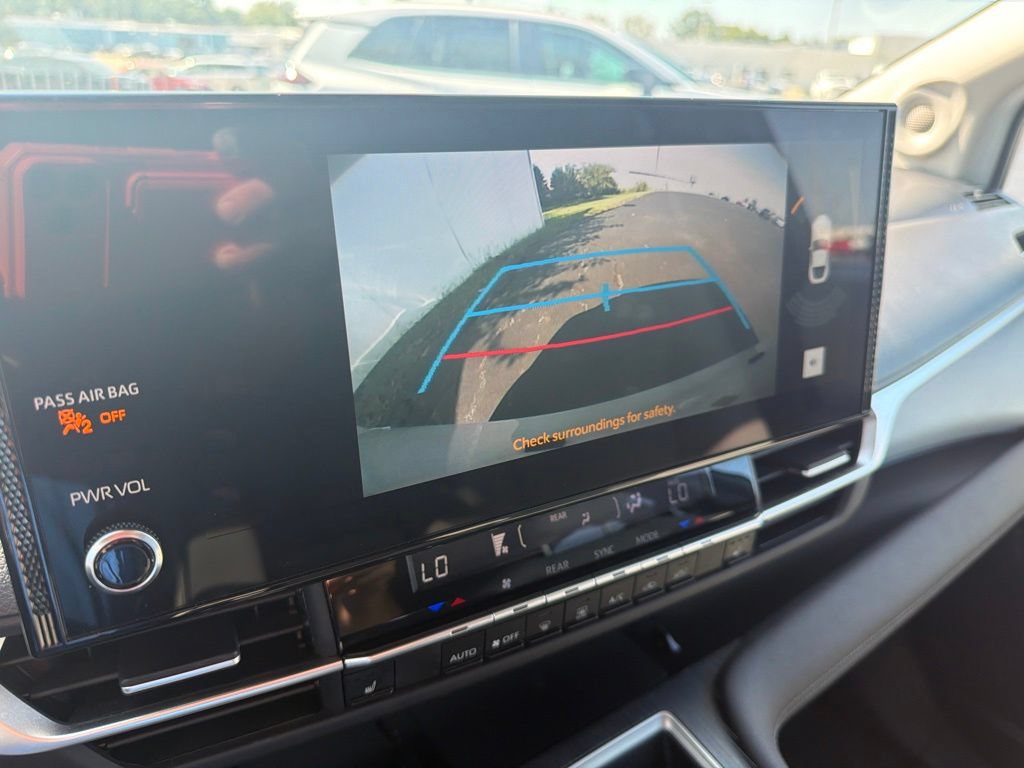 Certified 2025 Toyota Sienna XLE AWD/4WD image 20