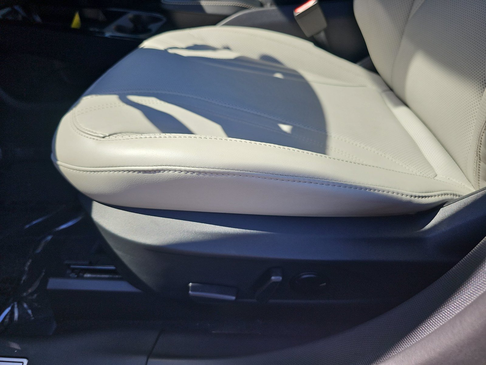 Used 2023 Ford Mustang Mach-E Premium RWD image 25