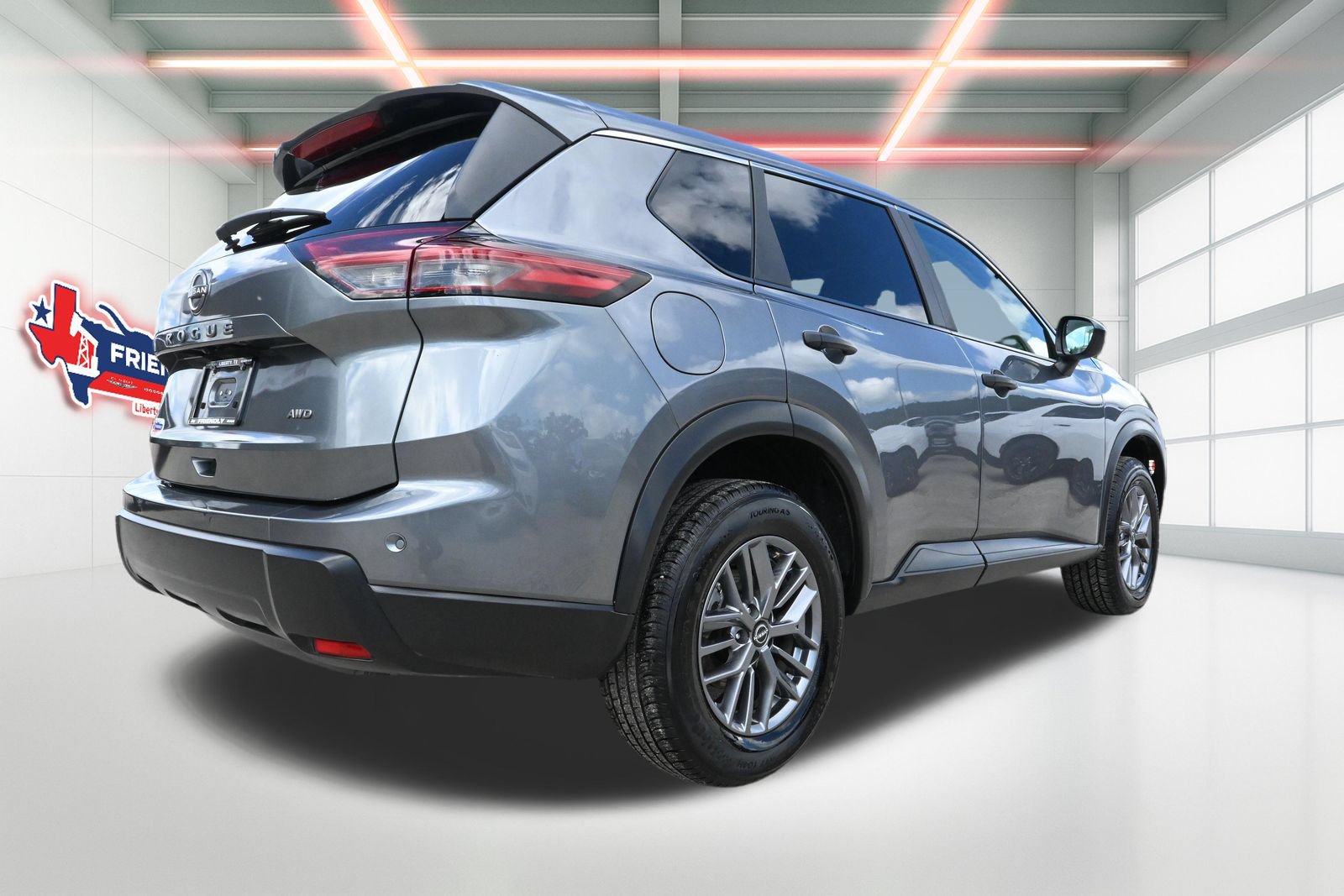 Used 2024 Nissan Rogue S AWD/4WD image 3
