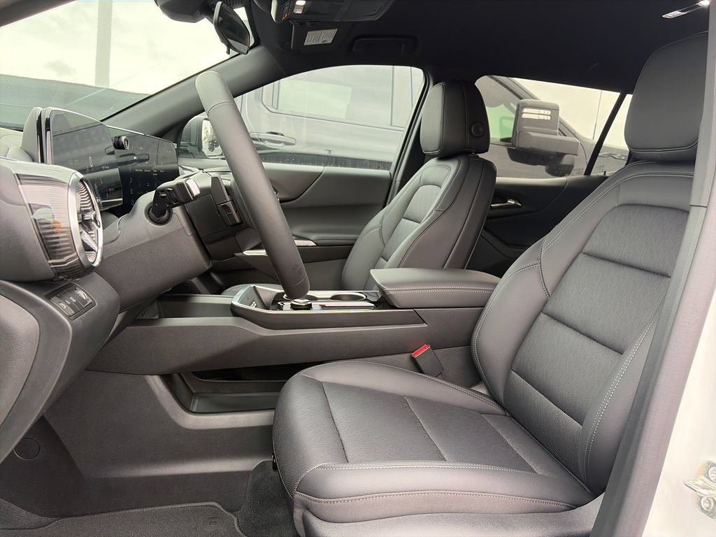 New 2027 Chevrolet Equinox LT w/ Convenience Package II FWD image 13