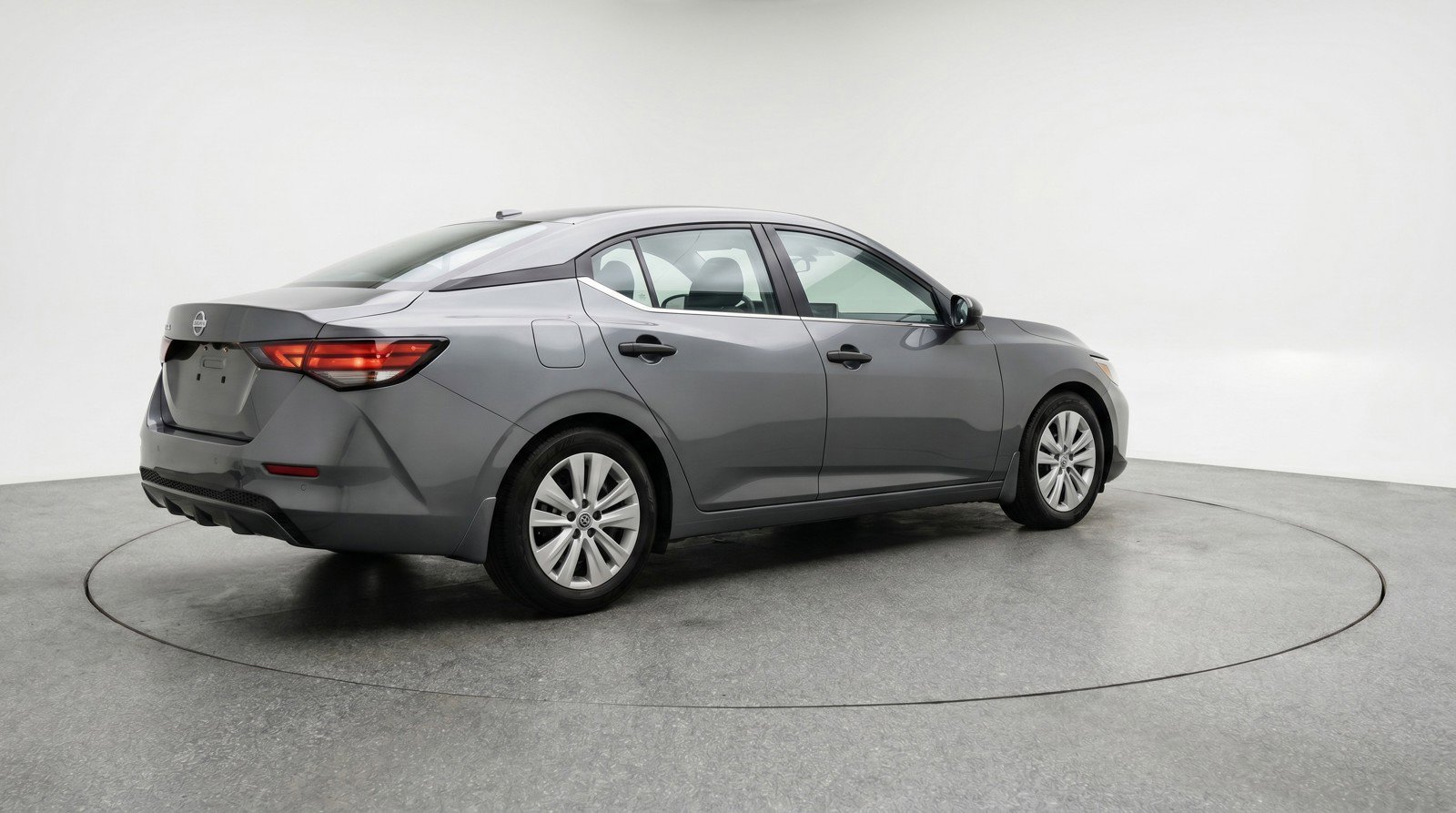Used 2025 Nissan Sentra S FWD image 9