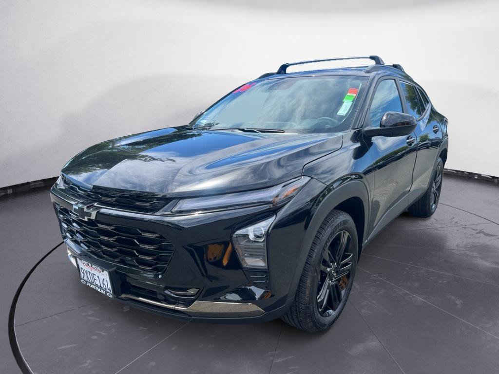 Used 2026 Chevrolet Trax ACTIV w/ Driver Confidence Package FWD image 2