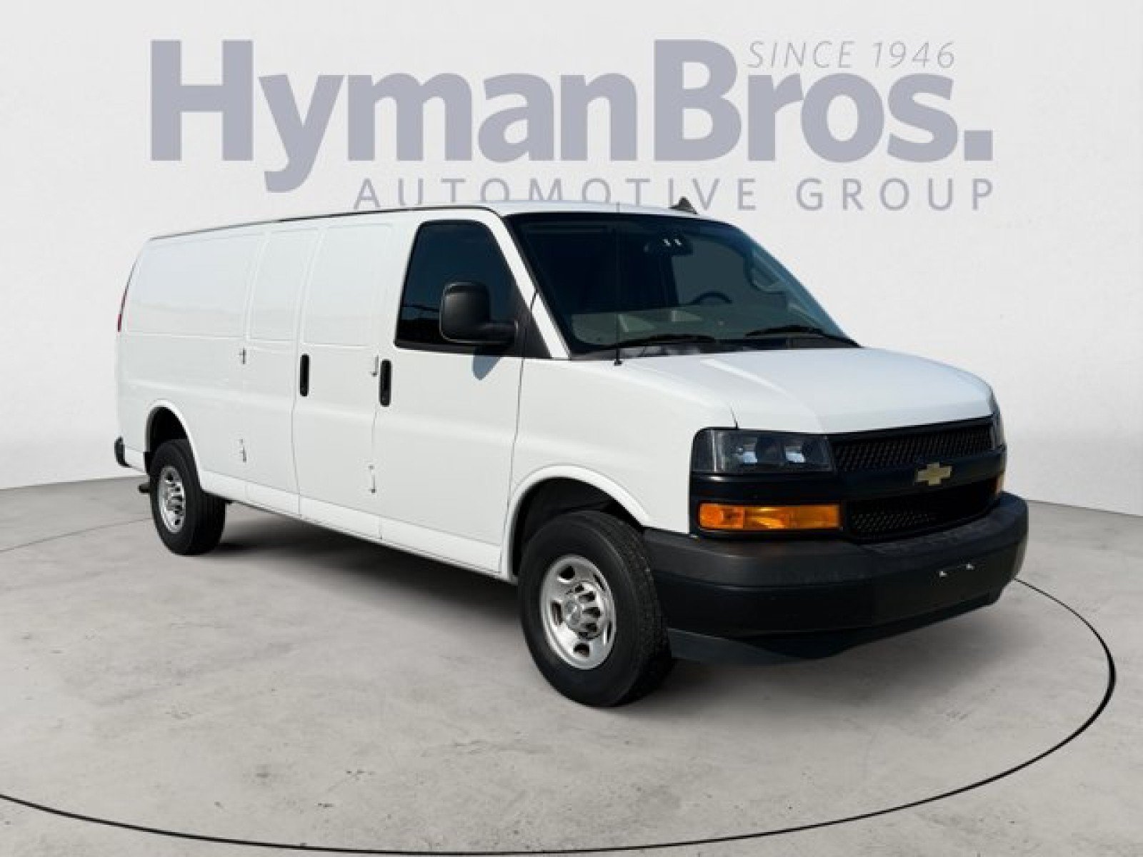 Used 2022 Chevrolet Express 2500 Extended w/ Driver Convenience Package RWD image 1