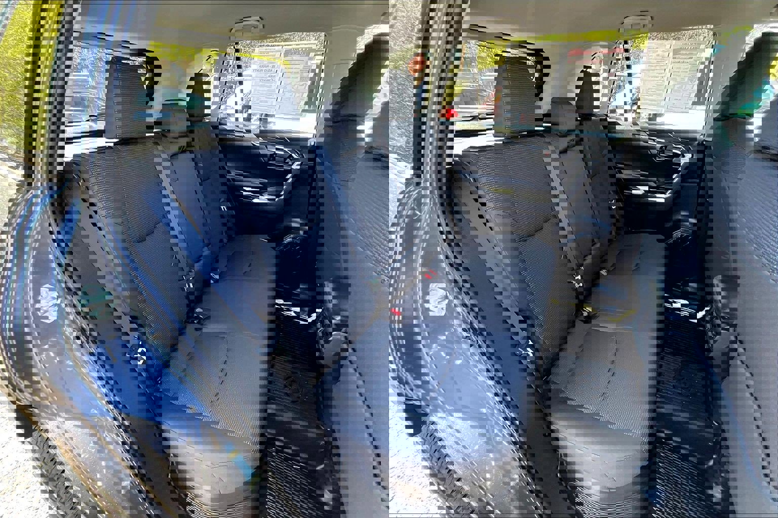 Used 2022 Toyota RAV4 LE image 25