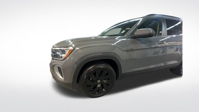 Certified 2025 Volkswagen Atlas SE FWD image 5