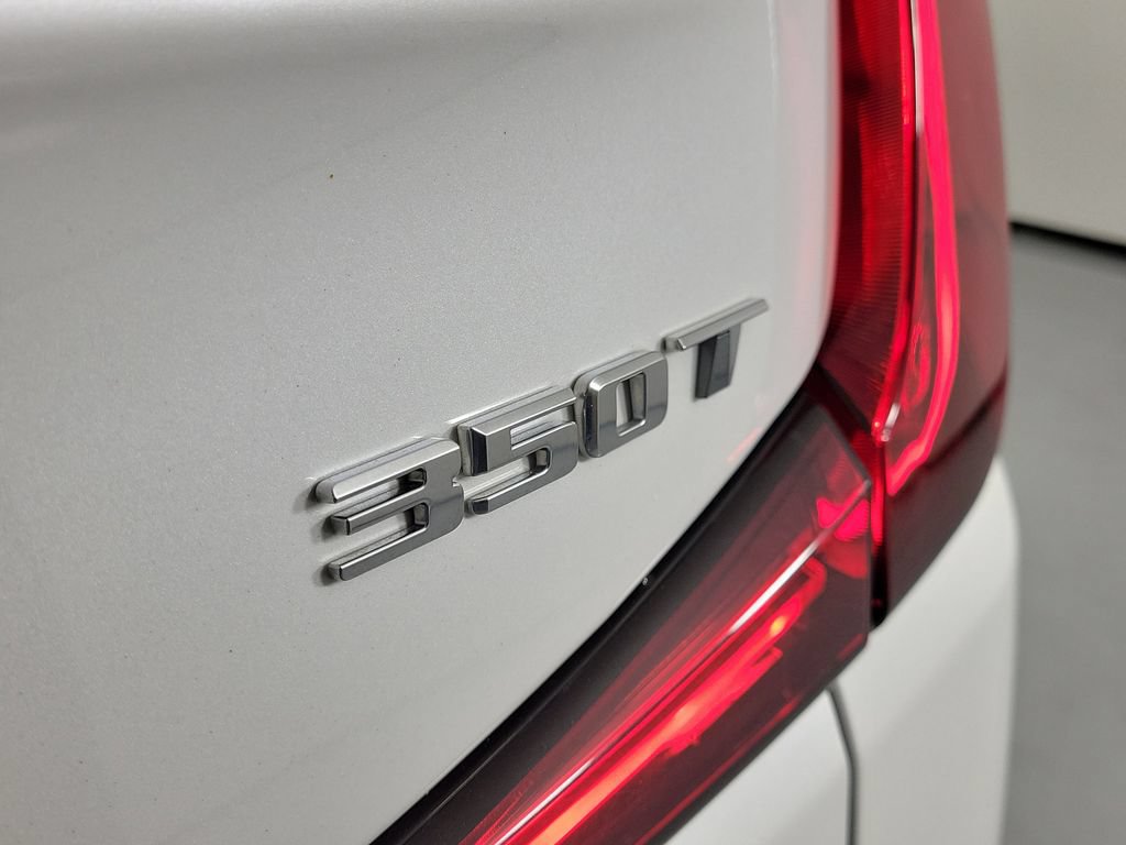 Used 2023 Cadillac XT4 Premium Luxury FWD image 6