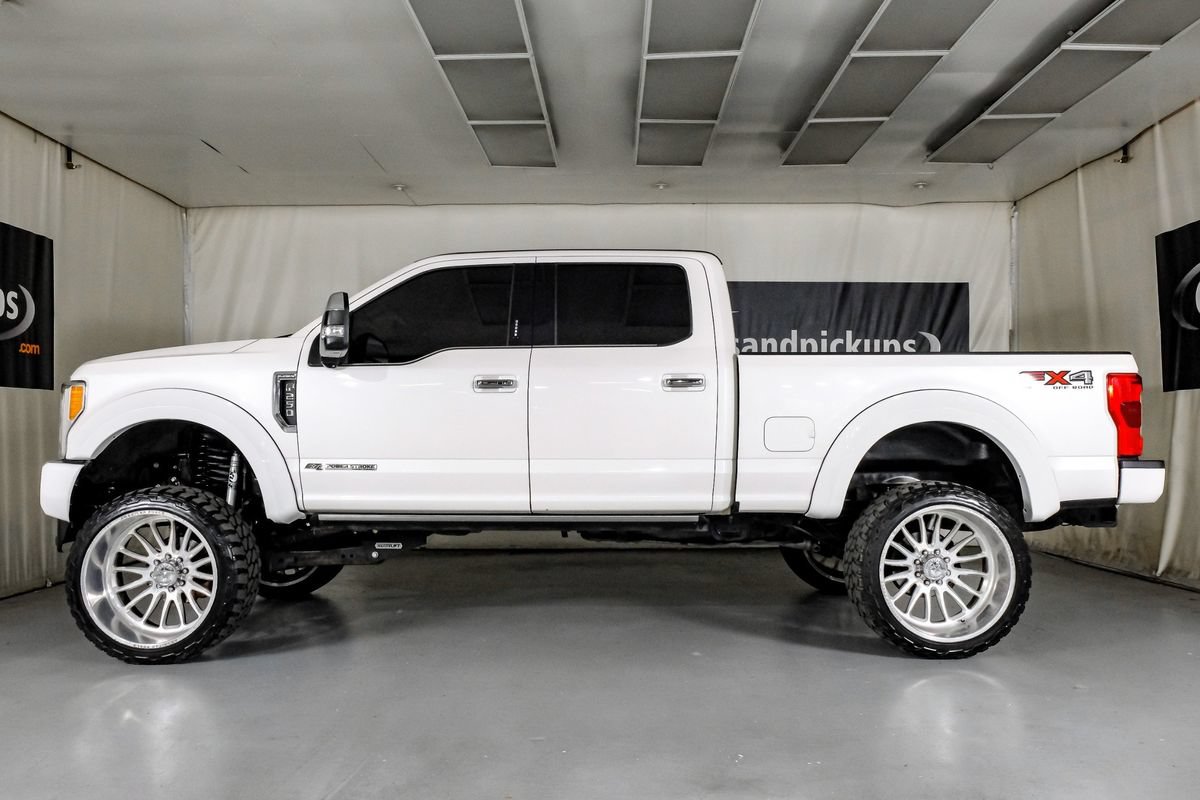Used 2018 Ford F250 Platinum w/ Platinum Ultimate Package AWD/4WD image 11