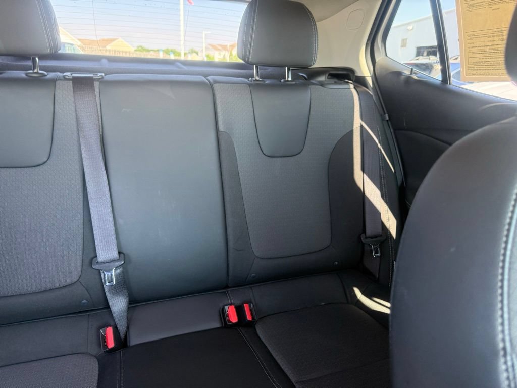 Used 2023 Buick Encore GX Preferred w/ Cold Weather Comfort Package FWD image 54