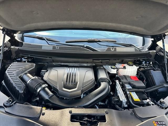 Certified 2025 GMC Acadia Denali w/ Super Cruise Package FWD image 34