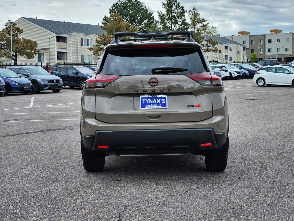 Used 2025 Nissan Rogue SV AWD/4WD image 6