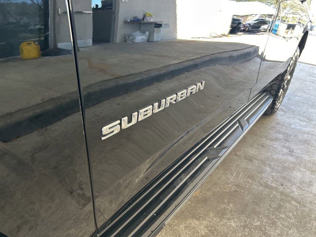 Used 2023 Chevrolet Suburban LS image 14