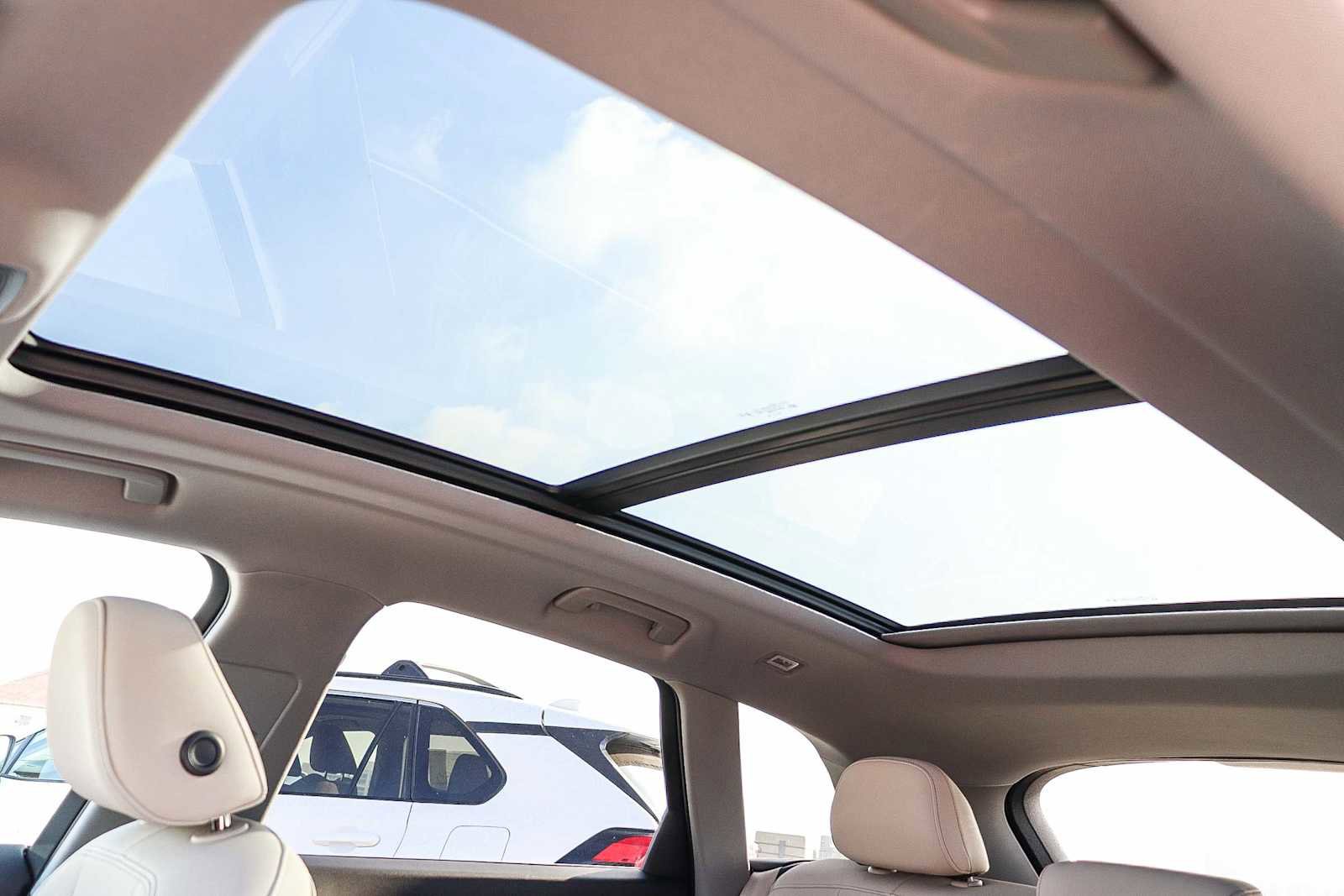 Used 2025 Audi Q5 Premium w/ Convenience Package image 31