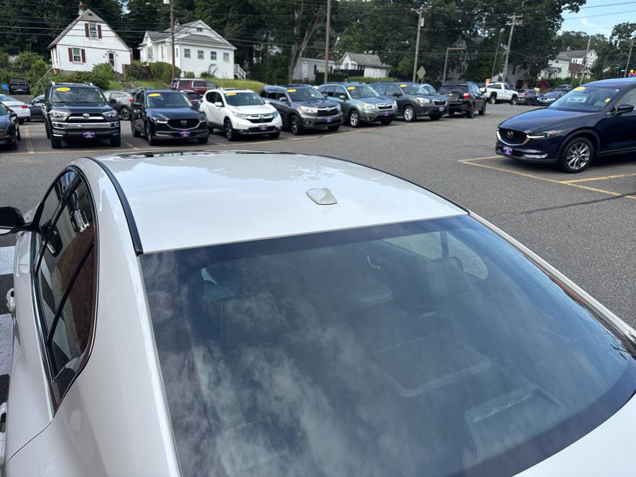 Used 2022 INFINITI Q50 Luxe w/ Cargo Package image 9